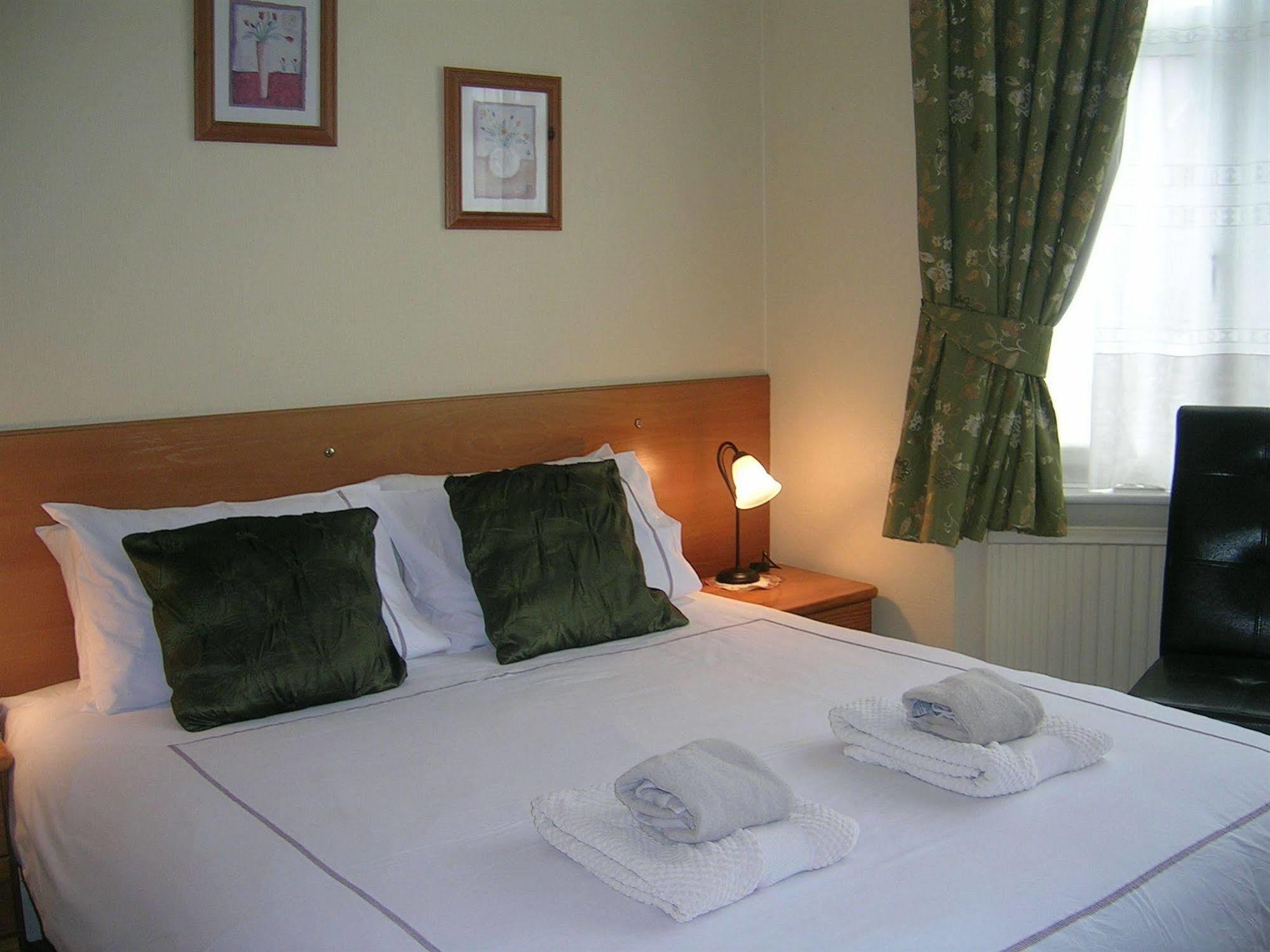 Carolina Guest House Cambridge Exteriör bild